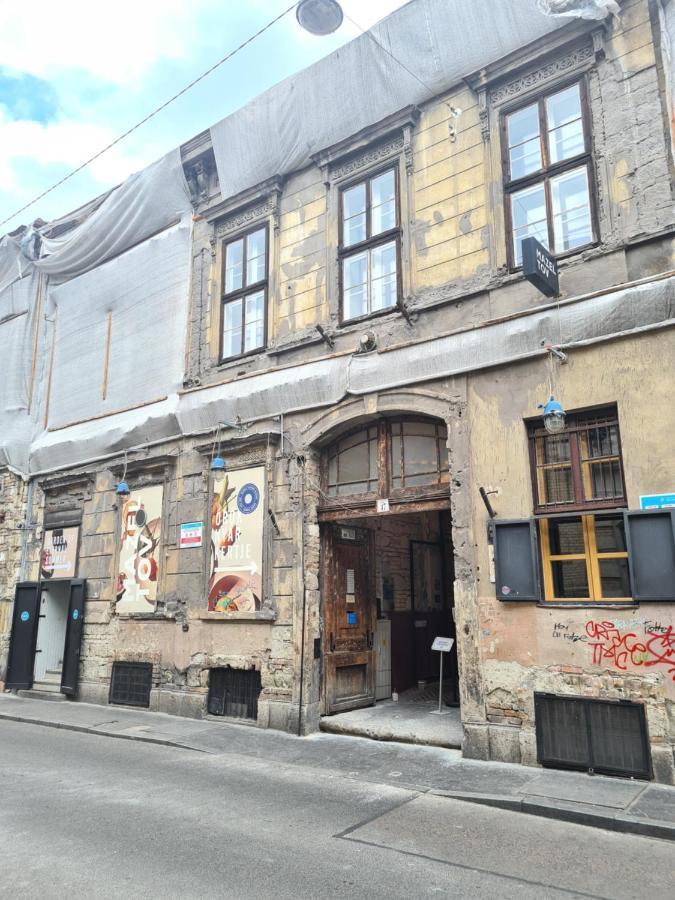 Feeling Home In The Heart Of Budapest Kültér fotó